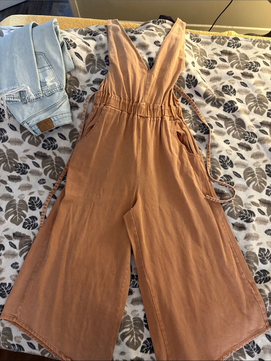 eesome Pants - eesome Burnt Orange Deep V Romper with Cinched Waist